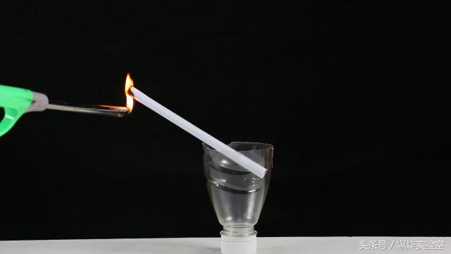 抽烟怎么吐烟圈教程视频_https://www.rmwj.cn_生活百科_第7张